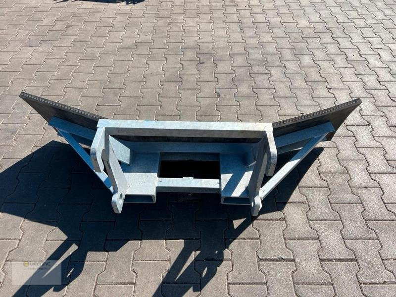 Vemac Gummischieber 170 Schäffer Futterschieber, Gülleschieber, Schneeschild - Planierschild für Landmaschine: das Bild 3 Vemac Gummischieber 170 Schäffer Futterschieber, Gülleschieber, Schneeschild - Planierschild für Landmaschine: das Bild 3