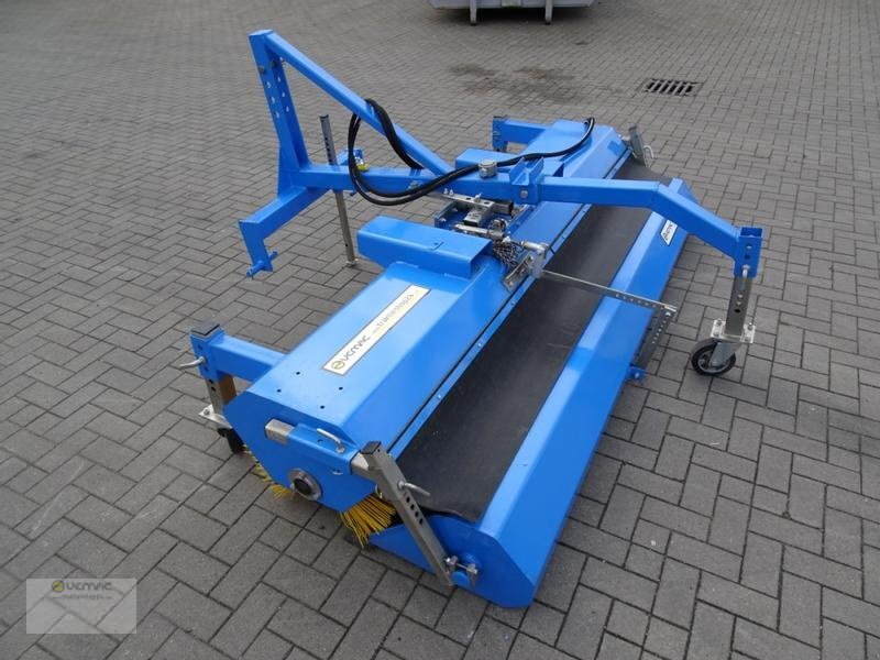 Vemac Kehrmaschine 250cm Kehrbürste Schlepper Traktor Gabelstapler NEU - Kehrbesen: das Bild 5 Vemac Kehrmaschine 250cm Kehrbürste Schlepper Traktor Gabelstapler NEU - Kehrbesen: das Bild 5