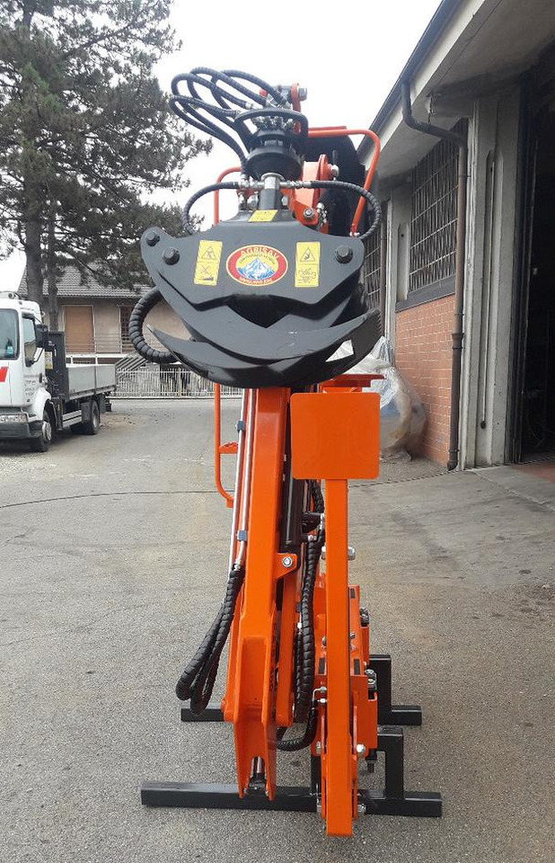 Gru - caricatore forestale PAS450 da rimorchio - Ladekran für Forstmaschine: das Bild 2 Gru - caricatore forestale PAS450 da rimorchio - Ladekran für Forstmaschine: das Bild 2