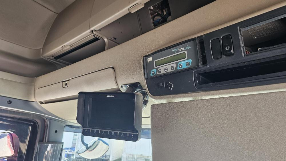 Scania R450 - Sattelzugmaschine: das Bild 2 Scania R450 - Sattelzugmaschine: das Bild 2