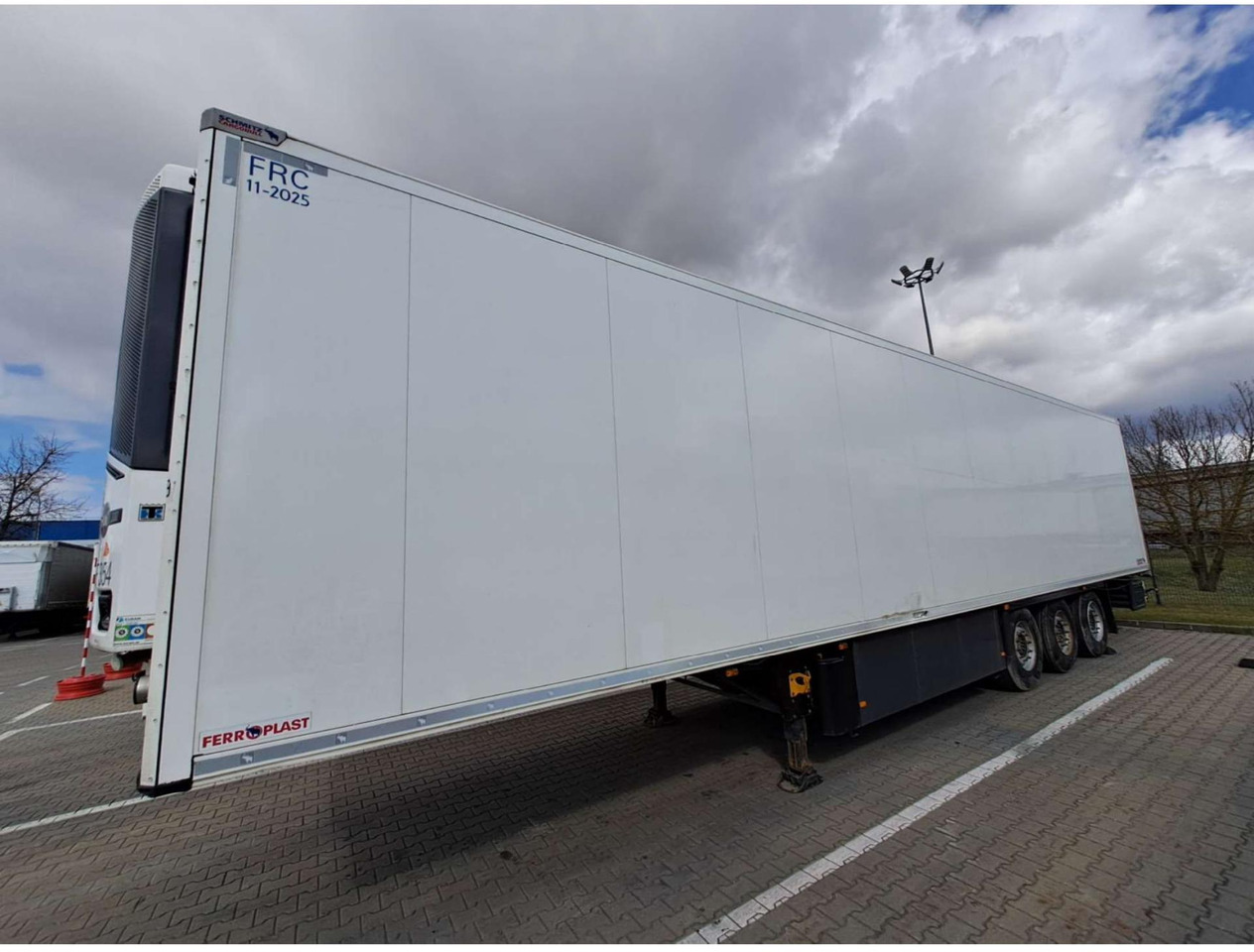 2019/2020 Schmitz Cargobull SKO FP 60 ThermoKing SLXi 300 - Kühlkoffer Auflieger: das Bild 4 2019/2020 Schmitz Cargobull SKO FP 60 ThermoKing SLXi 300 - Kühlkoffer Auflieger: das Bild 4