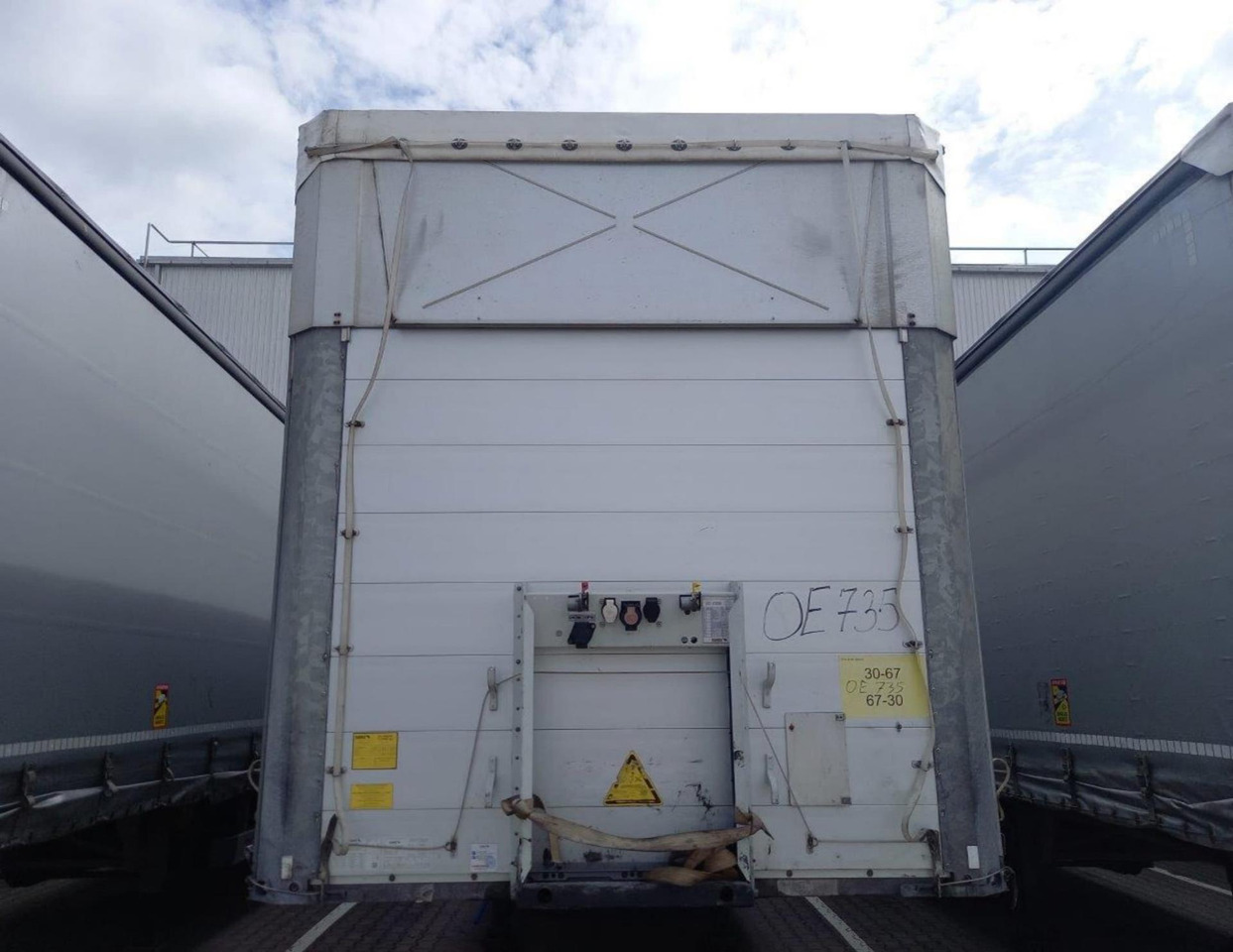 2021 Schmitz Cargobull SCS24/L Varios - Planenauflieger: das Bild 1 2021 Schmitz Cargobull SCS24/L Varios - Planenauflieger: das Bild 1