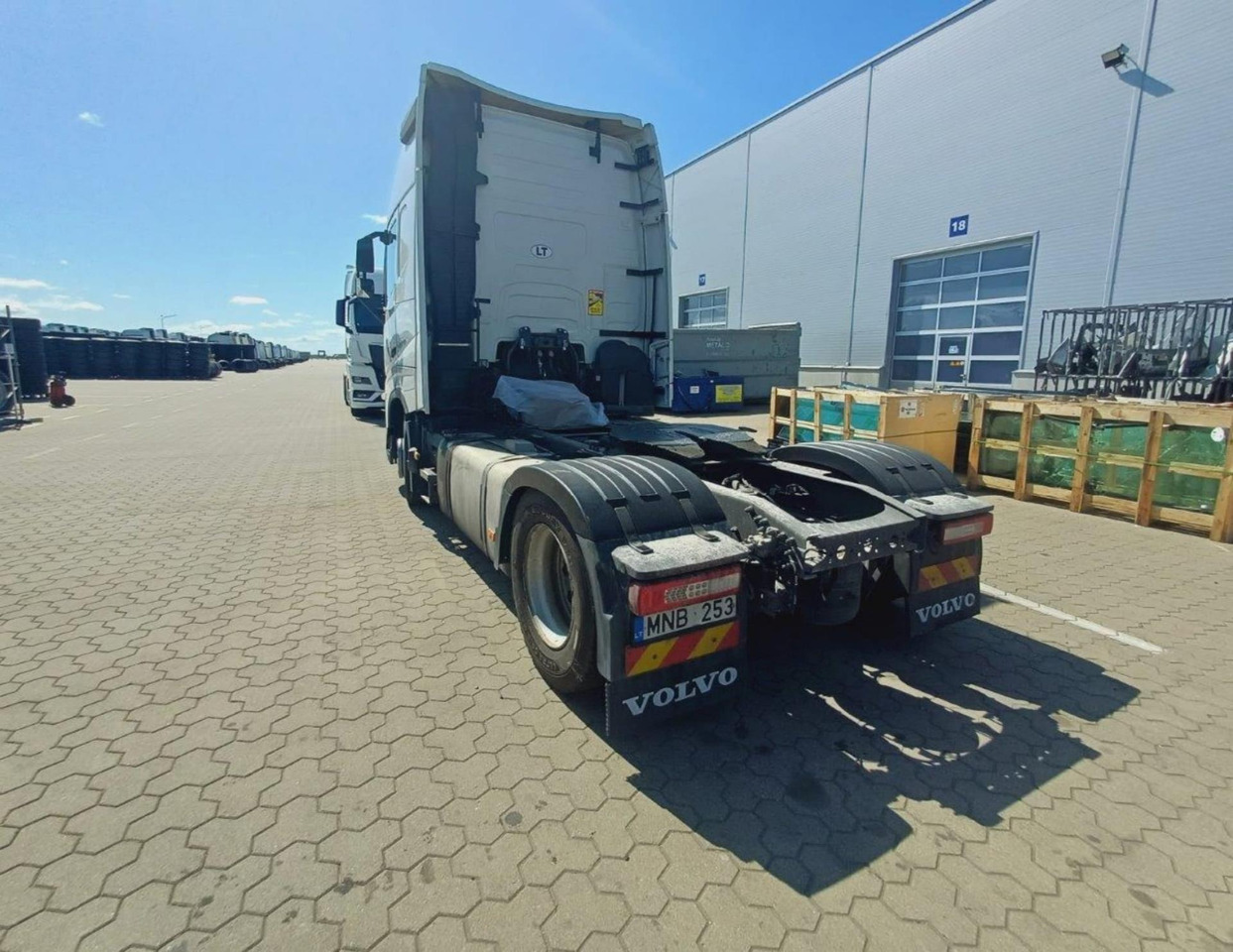 2023 Volvo FH 460 Globetrotter XL i-Save - Sattelzugmaschine: das Bild 2 2023 Volvo FH 460 Globetrotter XL i-Save - Sattelzugmaschine: das Bild 2