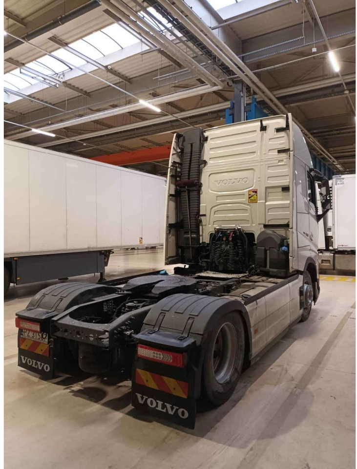 2023 Volvo FH 460 Globetrotter XL i-Save - Sattelzugmaschine: das Bild 2 2023 Volvo FH 460 Globetrotter XL i-Save - Sattelzugmaschine: das Bild 2