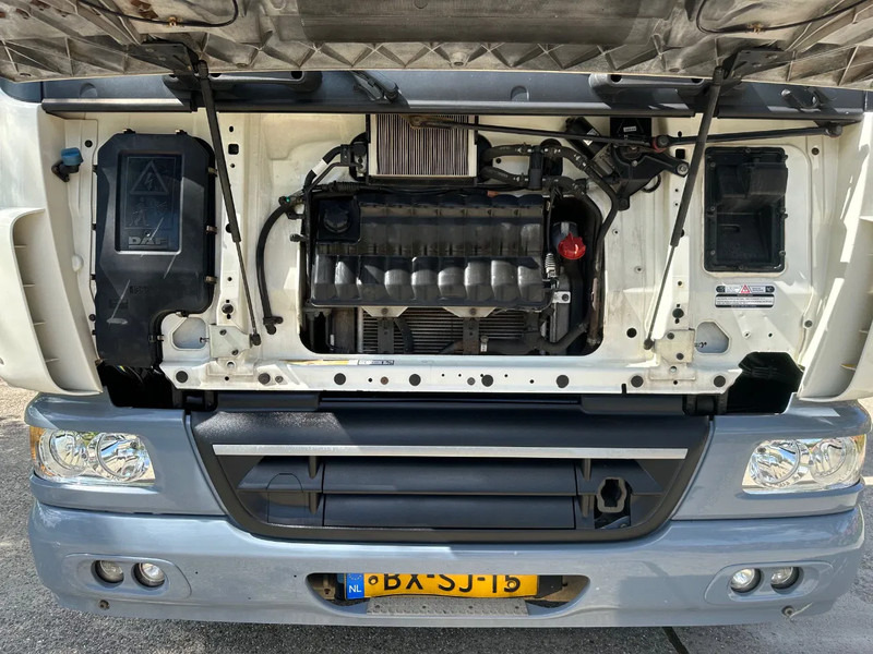 DAF CF 75.310 FAN / NL TRUCK / 6x2 / FUEL TANK 4 COMP. / 22 m3 / EURO5 / TOP CONDITION!! - Tankwagen: das Bild 3 DAF CF 75.310 FAN / NL TRUCK / 6x2 / FUEL TANK 4 COMP. / 22 m3 / EURO5 / TOP CONDITION!! - Tankwagen: das Bild 3