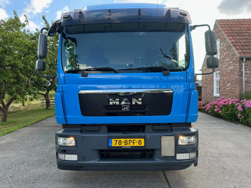 MAN TGM 15.250 / NL TRUCK / EURO 5 / SLIDING ROOF / BOX + TAILLIFT / FULL AIR / NAVI - Koffer LKW: das Bild 2 MAN TGM 15.250 / NL TRUCK / EURO 5 / SLIDING ROOF / BOX + TAILLIFT / FULL AIR / NAVI - Koffer LKW: das Bild 2