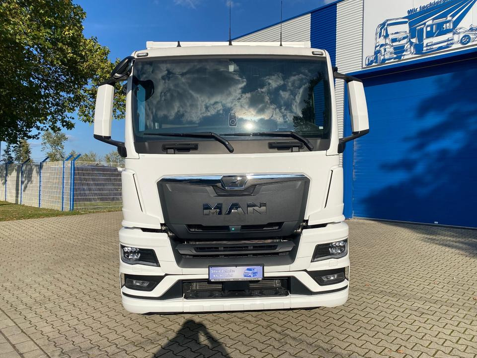 MAN TGS3 3-Achser LKW Wohnmobil mit Absetzkoffer / LKW Camper / Selbstausbau / 2180km / AHK 3500KG / 19% Asuweisbar !!!! - Koffer LKW: das Bild 3 MAN TGS3 3-Achser LKW Wohnmobil mit Absetzkoffer / LKW Camper / Selbstausbau / 2180km / AHK 3500KG / 19% Asuweisbar !!!! - Koffer LKW: das Bild 3