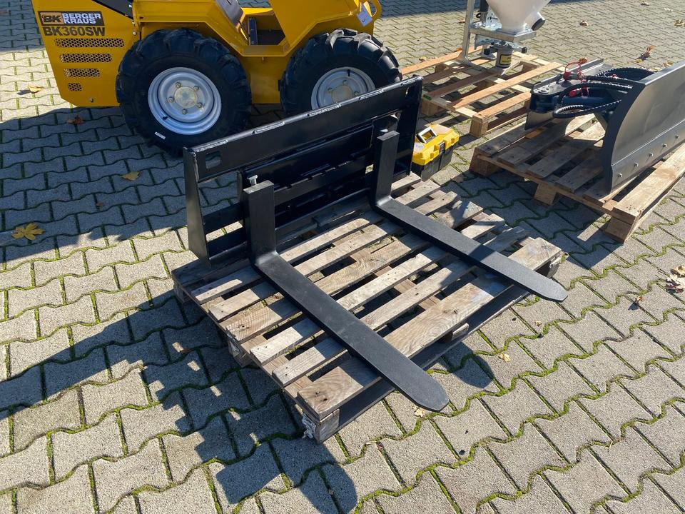 Radlader/Mini-Radlader BK360SW inkl. Winter-Komplettpaket *INKL.19% MWST*BERGER KRAUS*B&S MOTOR*SOFORT!* - Hoflader: das Bild 4 Radlader/Mini-Radlader BK360SW inkl. Winter-Komplettpaket *INKL.19% MWST*BERGER KRAUS*B&S MOTOR*SOFORT!* - Hoflader: das Bild 4