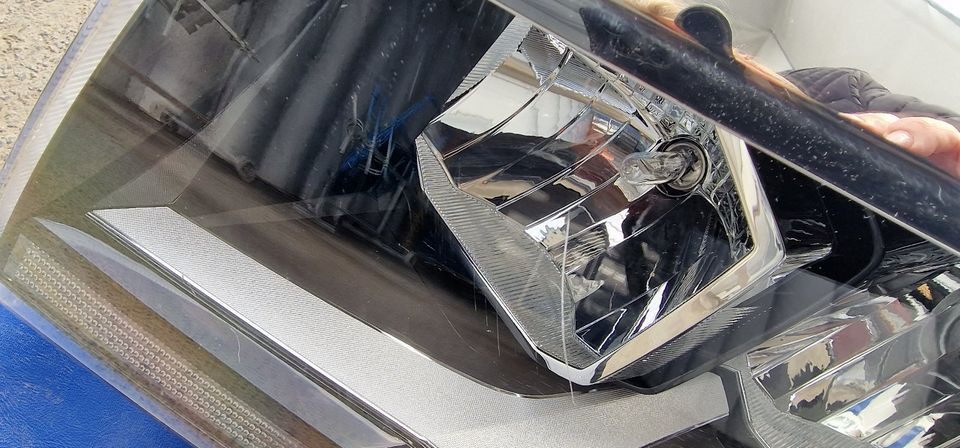 VW Crafter/ MAN TGE Halogen Scheinwerfer Links 7C1.941.005 - Hauptscheinwerfer für LKW: das Bild 2 VW Crafter/ MAN TGE Halogen Scheinwerfer Links 7C1.941.005 - Hauptscheinwerfer für LKW: das Bild 2