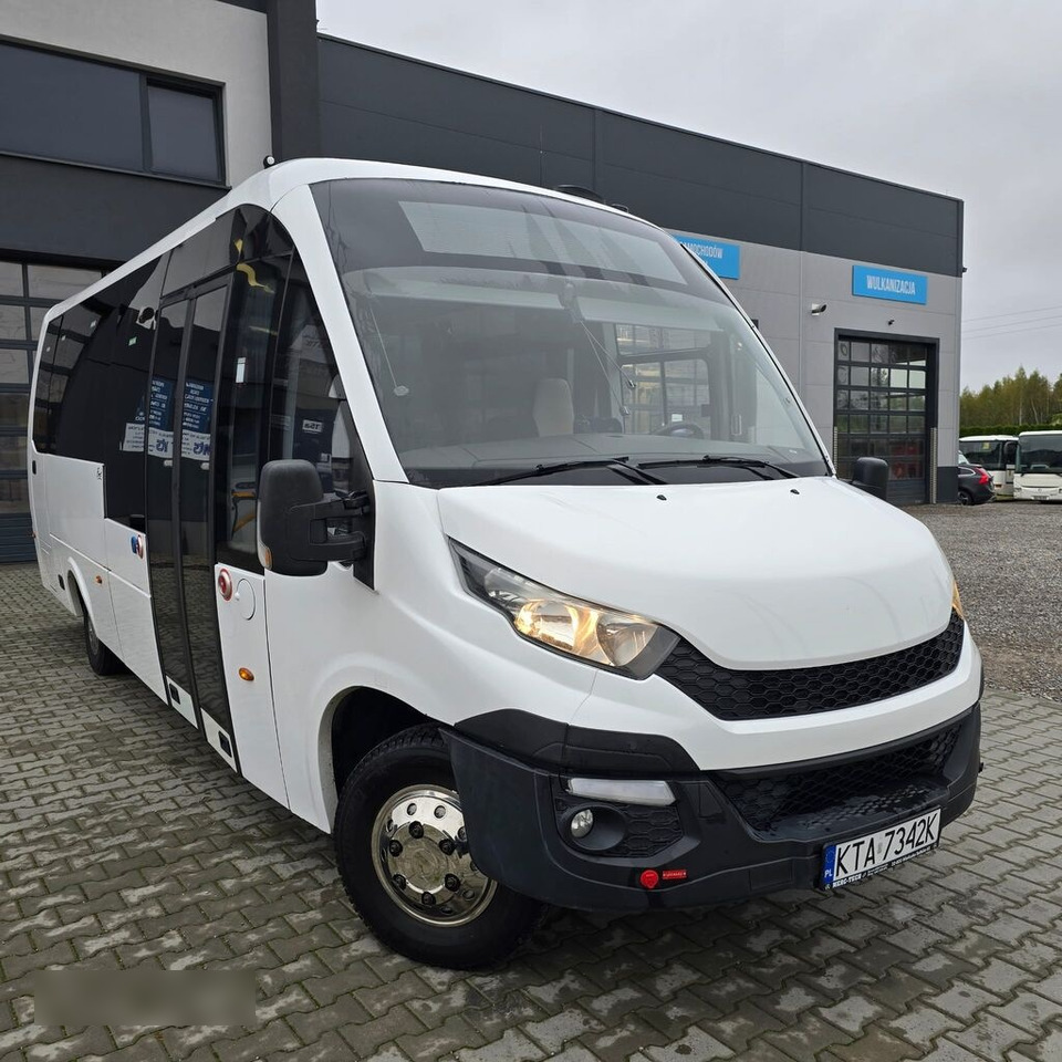 IVECO FIRST - AIRCO + WEBASTO + 29 PLACE - EURO VI - Linienbus: das Bild 1 IVECO FIRST - AIRCO + WEBASTO + 29 PLACE - EURO VI - Linienbus: das Bild 1