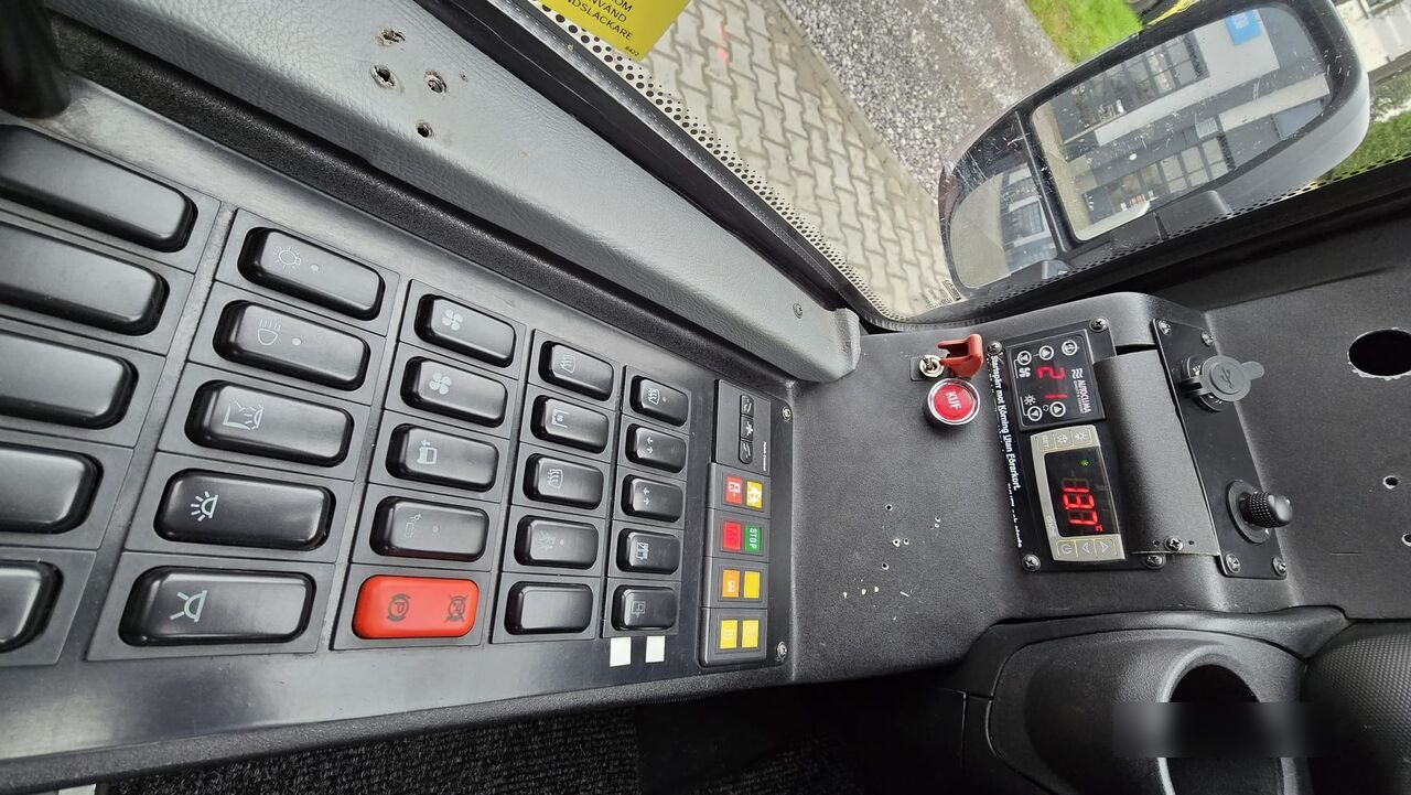 IVECO FIRST - AIRCO + WEBASTO + 29 PLACE - EURO VI - Linienbus: das Bild 5 IVECO FIRST - AIRCO + WEBASTO + 29 PLACE - EURO VI - Linienbus: das Bild 5