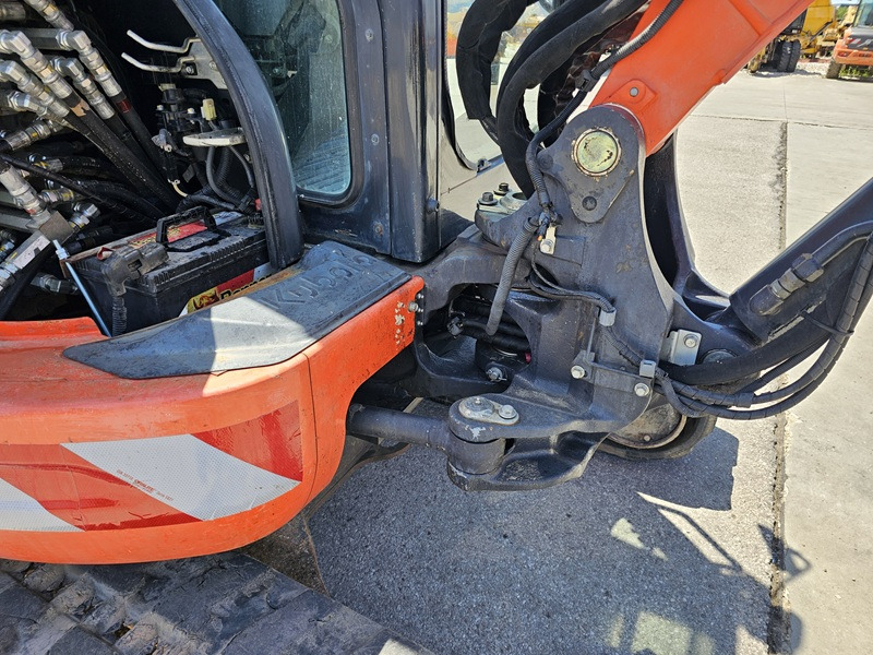 Minibagger KUBOTA KX057-4: das Bild 11