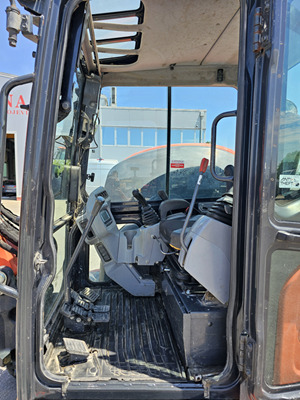 Minibagger KUBOTA KX057-4: das Bild 7