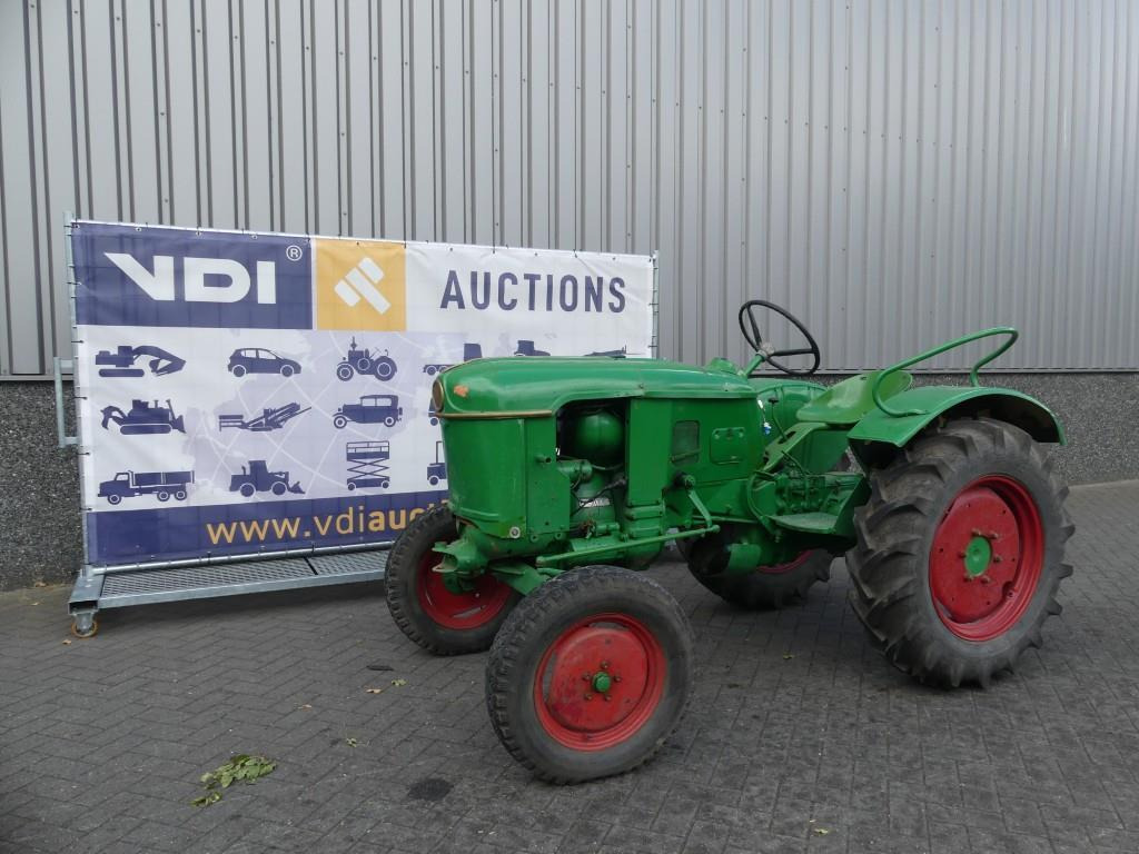 Deutz D15-N - Traktor: das Bild 1 Deutz D15-N - Traktor: das Bild 1