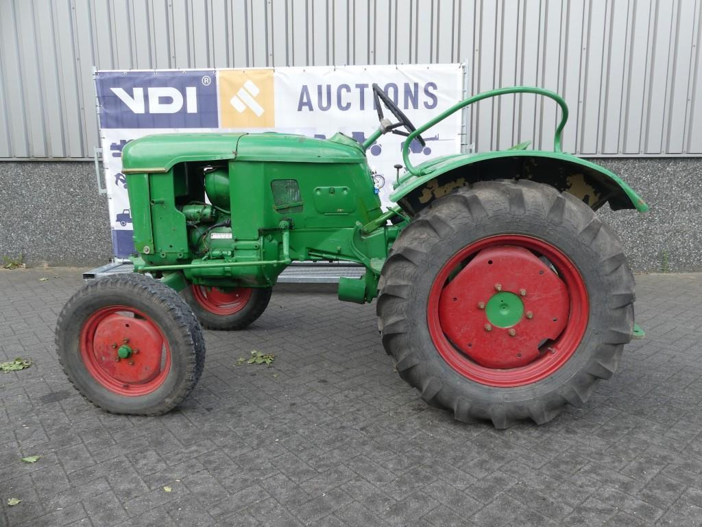 Deutz D15-N - Traktor: das Bild 4 Deutz D15-N - Traktor: das Bild 4