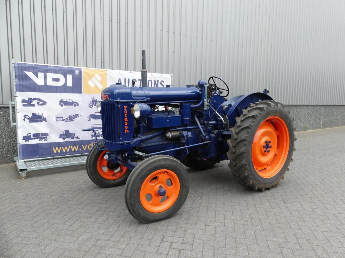 Fordson 27N - Traktor: das Bild 2 Fordson 27N - Traktor: das Bild 2