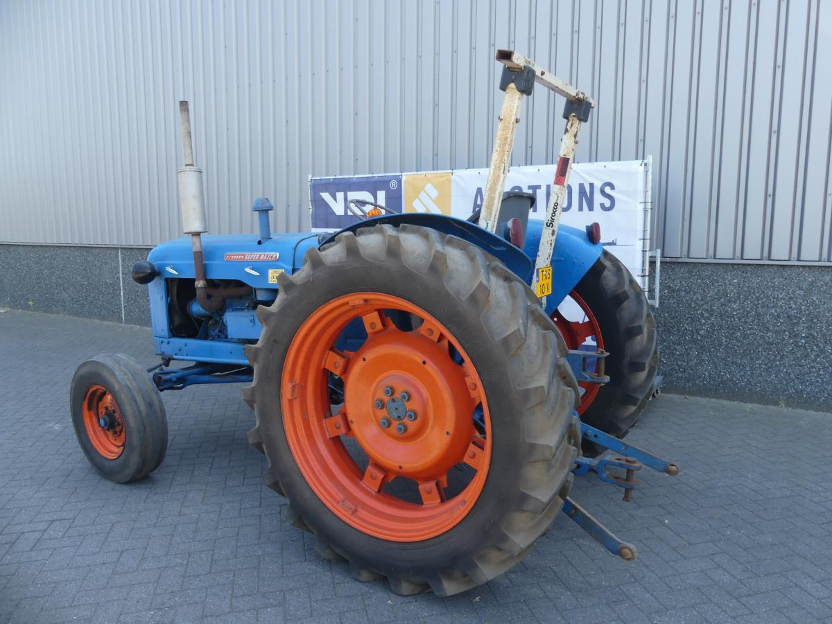 Fordson Major - Traktor: das Bild 4 Fordson Major - Traktor: das Bild 4