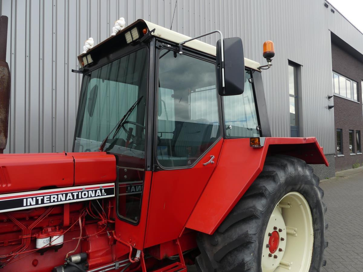 Traktor International 1055A: das Bild 22