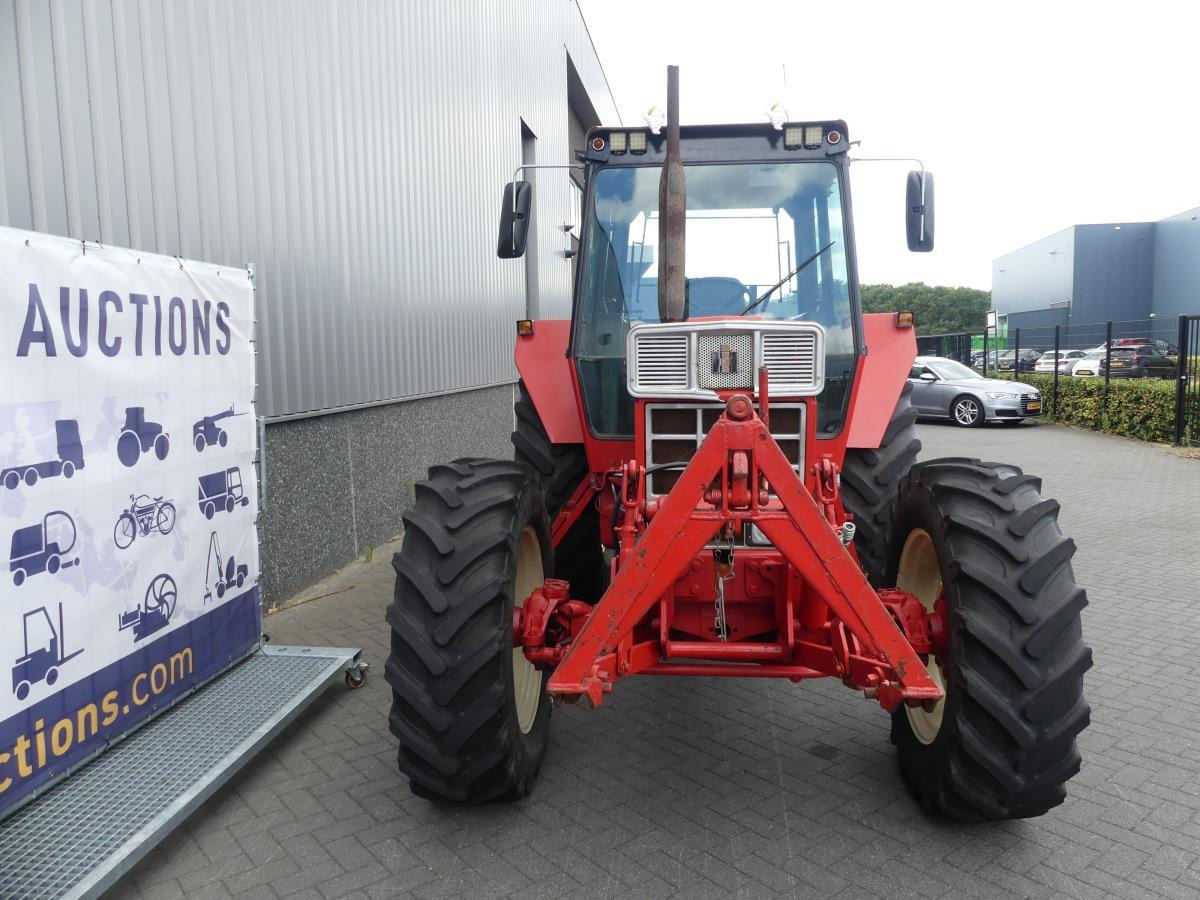 Traktor International 1055A: das Bild 26