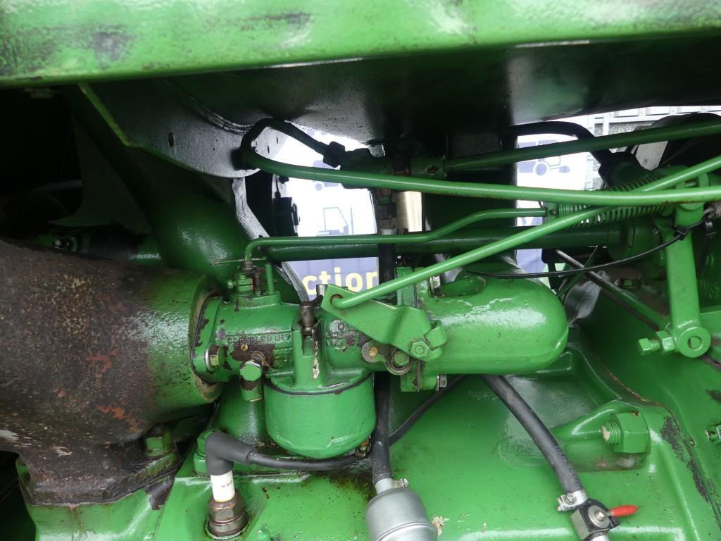 Traktor John-Deere D: das Bild 21