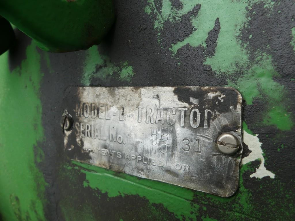 Traktor John-Deere D: das Bild 11