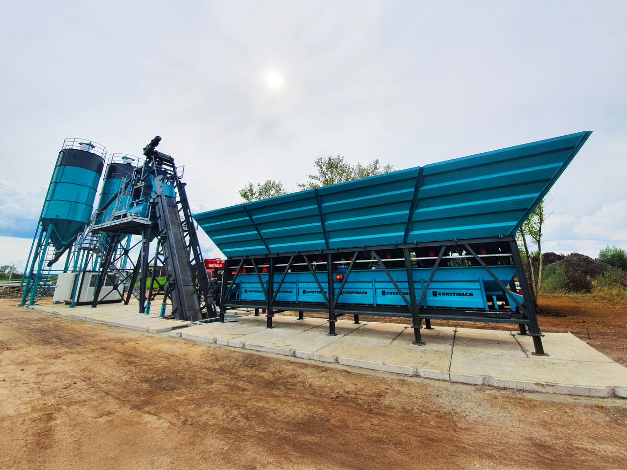 Constmach 100 m³/h Compact Concrete Batching Plant - Betonmischanlage: das Bild 4 Constmach 100 m³/h Compact Concrete Batching Plant - Betonmischanlage: das Bild 4
