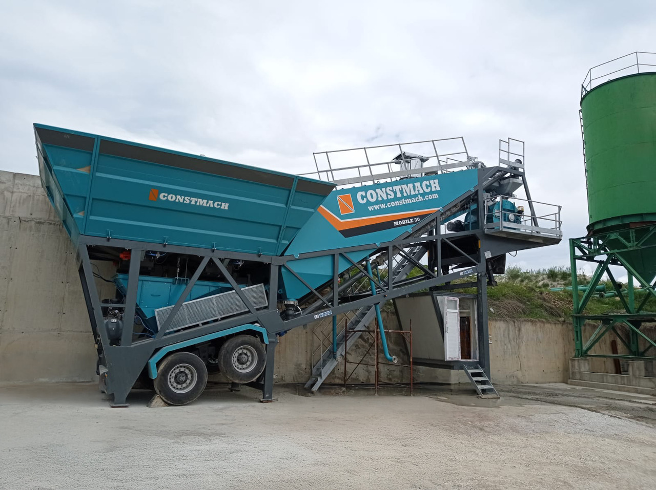 Constmach 30 m³/h Mobile Concrete Batching Plant - Betonmischanlage: das Bild 2 Constmach 30 m³/h Mobile Concrete Batching Plant - Betonmischanlage: das Bild 2