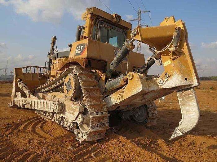 CAT D10 T - Bulldozer: das Bild 1 CAT D10 T - Bulldozer: das Bild 1
