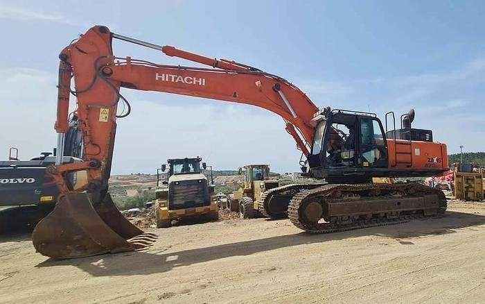Hitachi ZX470LCH-5B - Kettenbagger: das Bild 2 Hitachi ZX470LCH-5B - Kettenbagger: das Bild 2