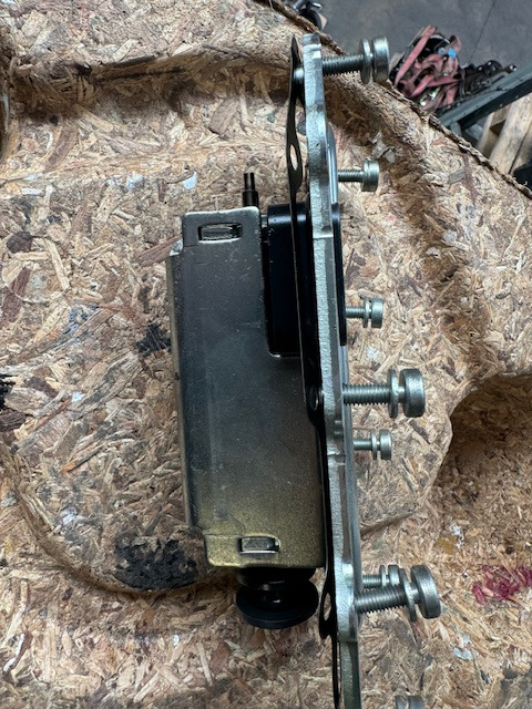 ZF Wählaktuator Getriebe 0501328597 - Getriebe und Teile für LKW: das Bild 3 ZF Wählaktuator Getriebe 0501328597 - Getriebe und Teile für LKW: das Bild 3