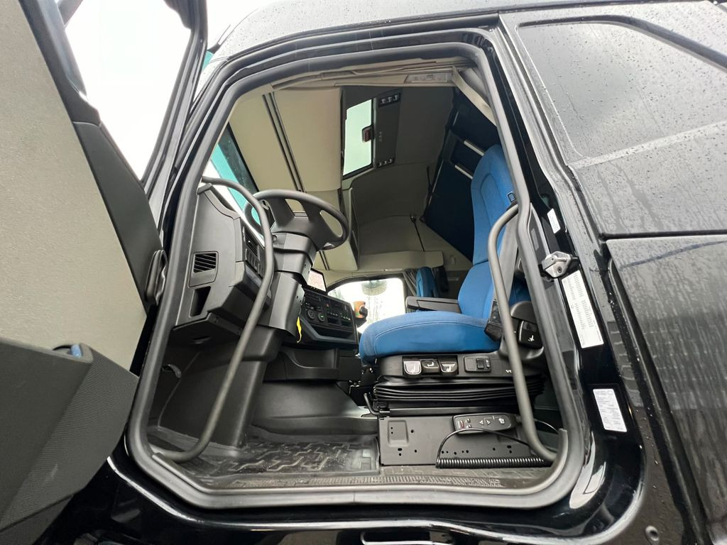 Sattelzugmaschine Volvo FH460 XL*A.Miete*Turbo Compound*Navi: das Bild 11