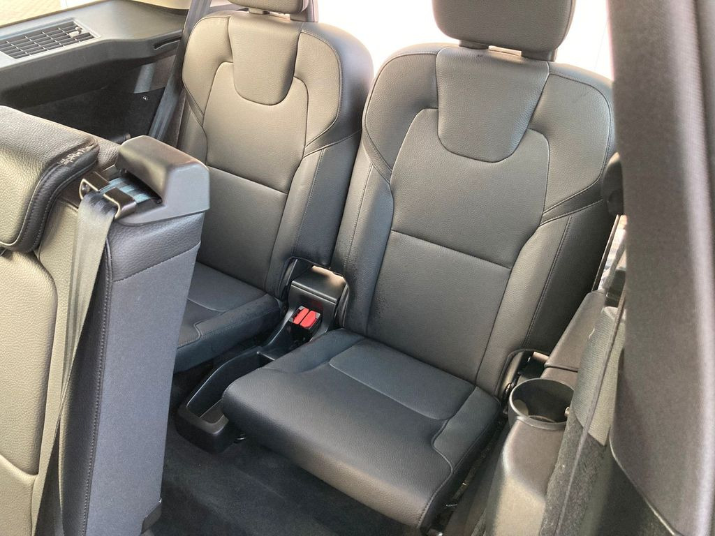 SUV/ Geländewagen Volvo XC 90 T8 7-Sitzer Inscr. Expr. Recharge AWD: das Bild 11