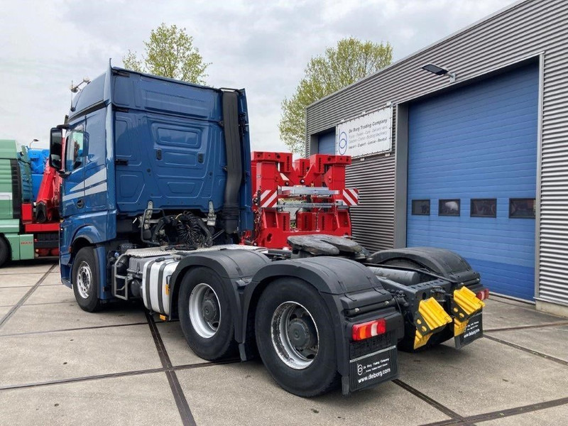 Mercedes-Benz Actros 2863 LS 6x4 - Sattelzugmaschine: das Bild 5 Mercedes-Benz Actros 2863 LS 6x4 - Sattelzugmaschine: das Bild 5