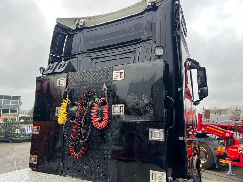 Sattelzugmaschine Mercedes-Benz Actros 3351 LS 6x4: das Bild 6