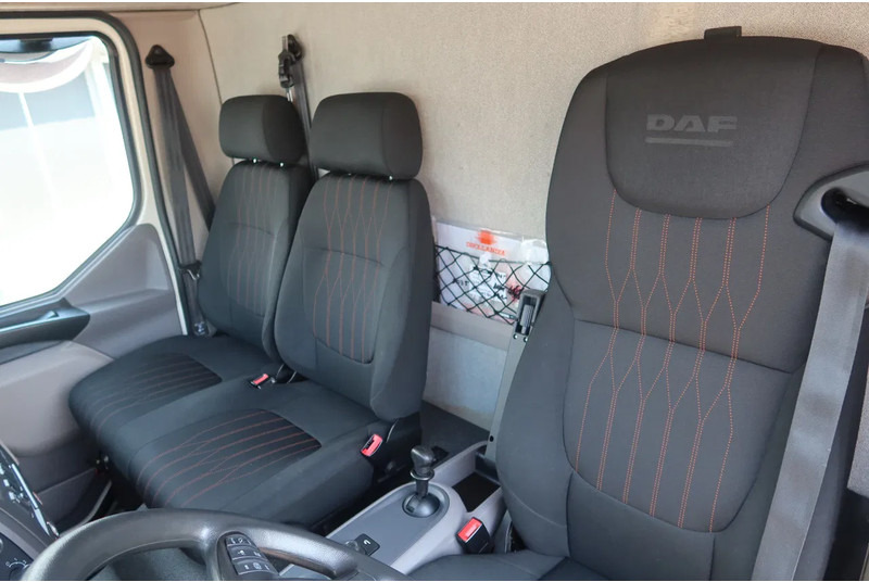 DAF LF 210 Bakwagen + Dhollandia klep 1500 kg - Koffer LKW: das Bild 5 DAF LF 210 Bakwagen + Dhollandia klep 1500 kg - Koffer LKW: das Bild 5