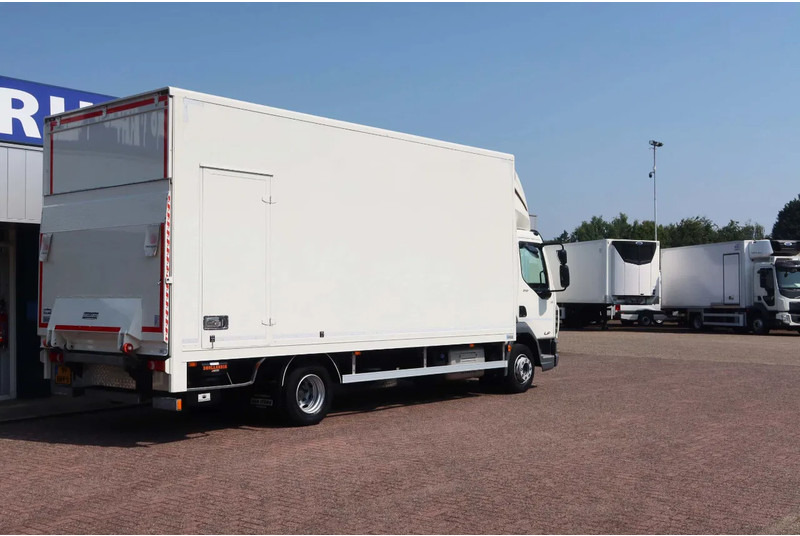 DAF LF 210 Bakwagen + Dhollandia klep 1500 kg - Koffer LKW: das Bild 3 DAF LF 210 Bakwagen + Dhollandia klep 1500 kg - Koffer LKW: das Bild 3