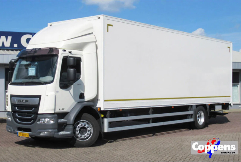 DAF LF 55 320 Euro 6 - Koffer LKW: das Bild 1 DAF LF 55 320 Euro 6 - Koffer LKW: das Bild 1