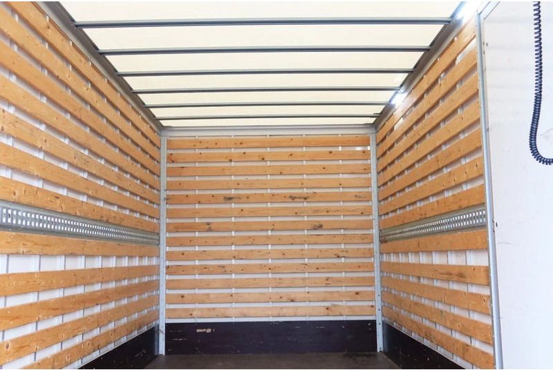 Iveco Daily 35S14 Bak + Klep - Koffer Transporter: das Bild 4 Iveco Daily 35S14 Bak + Klep - Koffer Transporter: das Bild 4