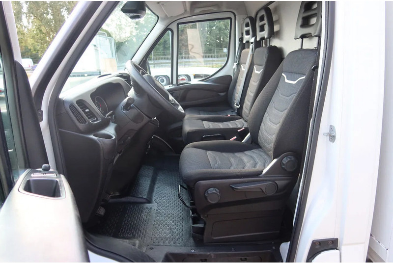 Iveco Daily 35S16 Bakwagen + Laadklep 750kg - Koffer Transporter: das Bild 4 Iveco Daily 35S16 Bakwagen + Laadklep 750kg - Koffer Transporter: das Bild 4