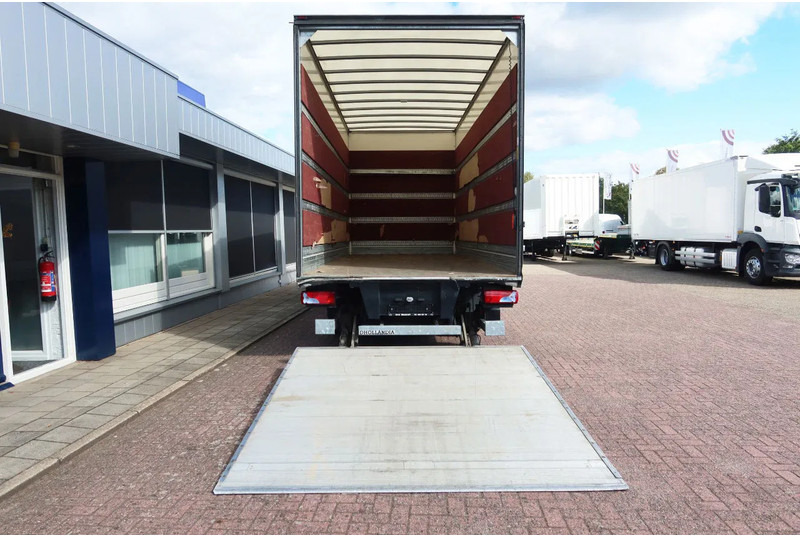 MAN TGL 12.250 Bakwagen + Laadklep DHollandia 2000 kg - Koffer LKW: das Bild 4 MAN TGL 12.250 Bakwagen + Laadklep DHollandia 2000 kg - Koffer LKW: das Bild 4
