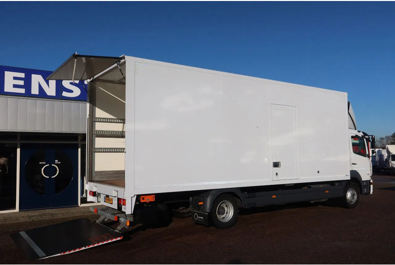 Mercedes-Benz Atego 1321L Bakwagen Laadklep 2000kg / 3 Stoelen!! - Koffer LKW: das Bild 3 Mercedes-Benz Atego 1321L Bakwagen Laadklep 2000kg / 3 Stoelen!! - Koffer LKW: das Bild 3