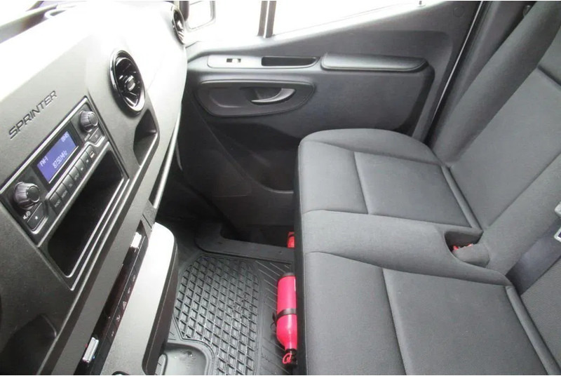 Mercedes-Benz Sprinter 314 CDI Koel/Vries/ verwarmen 220 volt nachtaansluiting - Kühltransporter: das Bild 5 Mercedes-Benz Sprinter 314 CDI Koel/Vries/ verwarmen 220 volt nachtaansluiting - Kühltransporter: das Bild 5