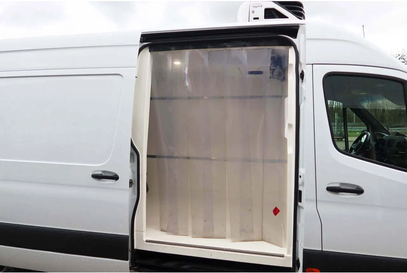 Mercedes-Benz Sprinter 317 CDI L3/H2 Multi temp, Verplaatsbare tussenwand - Kühltransporter: das Bild 3 Mercedes-Benz Sprinter 317 CDI L3/H2 Multi temp, Verplaatsbare tussenwand - Kühltransporter: das Bild 3