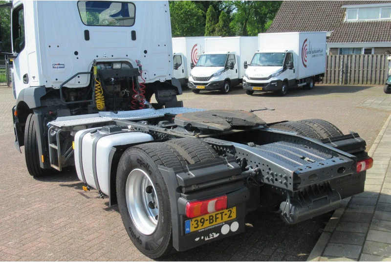 Mercedes-Benz Antos 1833 L - Sattelzugmaschine: das Bild 3 Mercedes-Benz Antos 1833 L - Sattelzugmaschine: das Bild 3