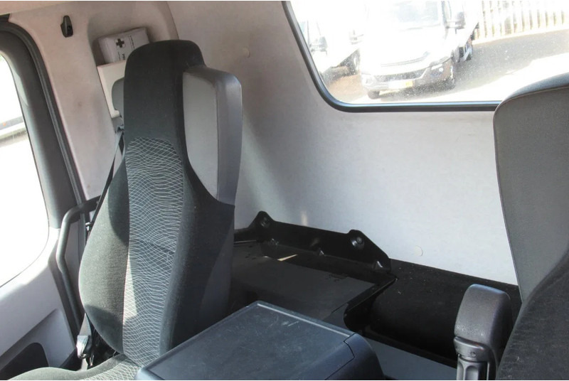 Mercedes-Benz Antos 1833 L - Sattelzugmaschine: das Bild 4 Mercedes-Benz Antos 1833 L - Sattelzugmaschine: das Bild 4