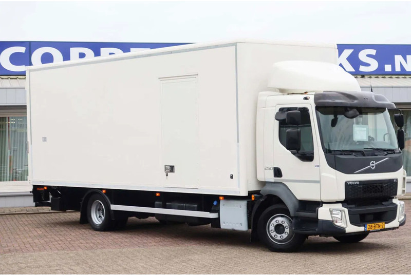 Volvo FL 250 Bak + Klep E6 - Koffer LKW: das Bild 2 Volvo FL 250 Bak + Klep E6 - Koffer LKW: das Bild 2