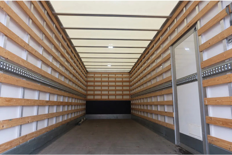 Volvo FL 250 Bakwagen + Dhollandia 1500 kg - Koffer LKW: das Bild 4 Volvo FL 250 Bakwagen + Dhollandia 1500 kg - Koffer LKW: das Bild 4