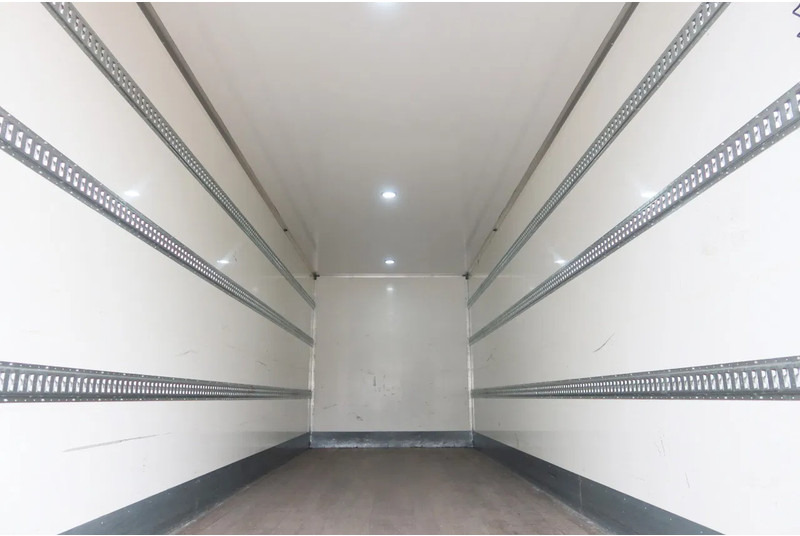 Volvo FM 340 Geïsoleerd Dak DHollandia 3000 kg - Koffer LKW: das Bild 4 Volvo FM 340 Geïsoleerd Dak DHollandia 3000 kg - Koffer LKW: das Bild 4