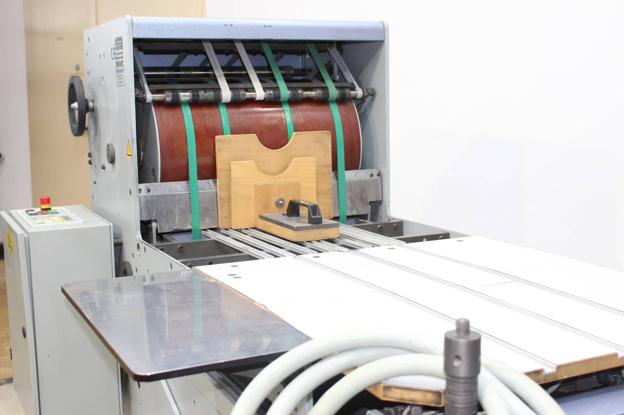 Stahl SBP-M 46.D - Falzmaschine: das Bild 3 Stahl SBP-M 46.D - Falzmaschine: das Bild 3