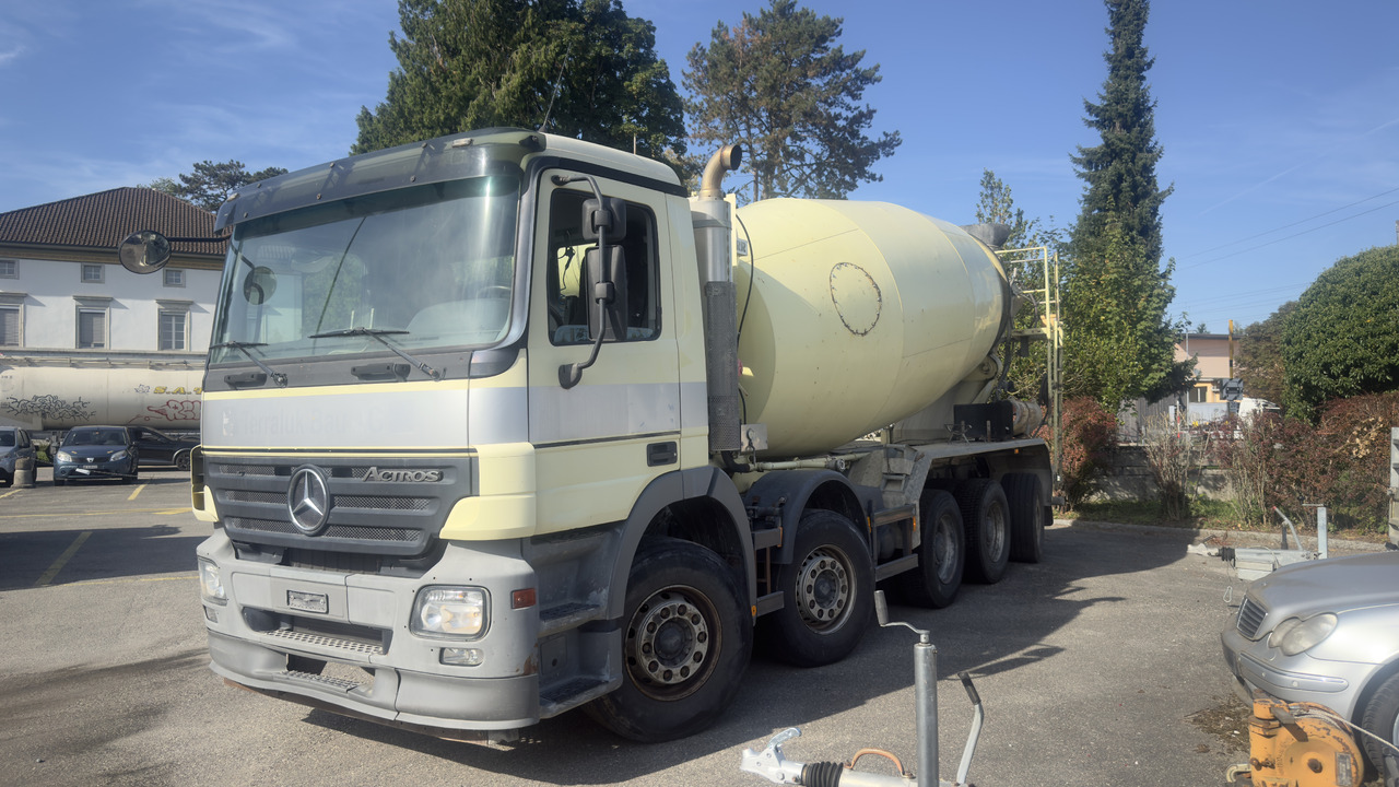 MERCEDES-BENZ Actros 4448 MP2 - Betonmischer: das Bild 1 MERCEDES-BENZ Actros 4448 MP2 - Betonmischer: das Bild 1